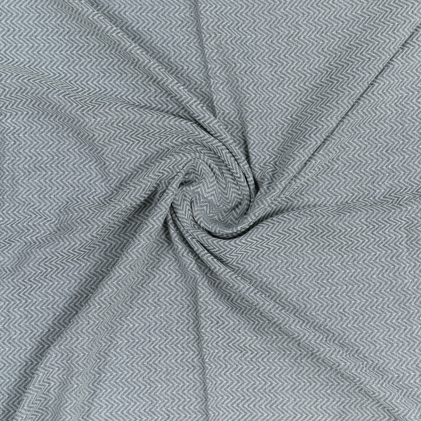 Quick-Dry Travel Towel – Lightweight, Absorbent & Compact for Beach, Bath & More (Silver Gray, 39" x 71")