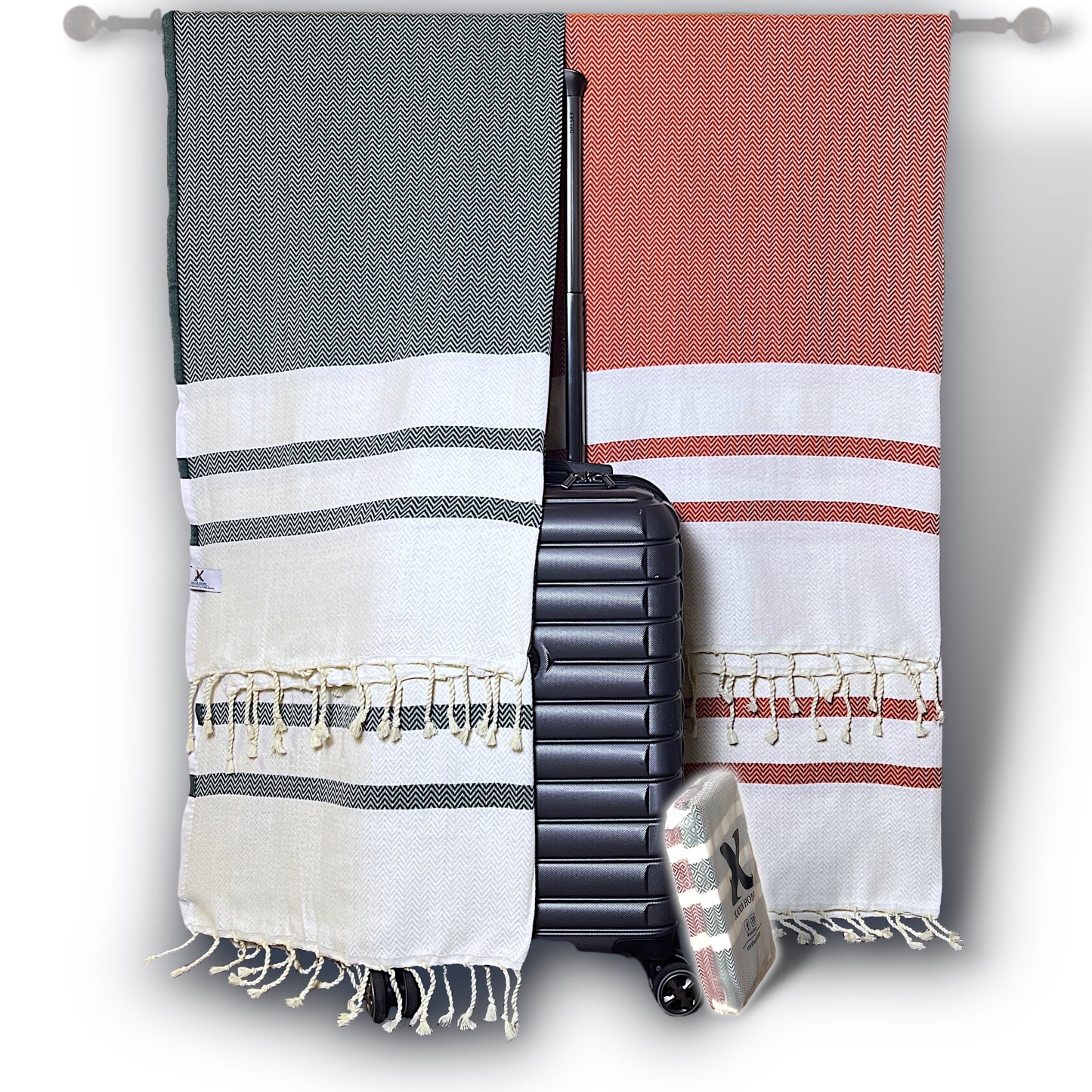 Bright Red & Pine Green Cotton Towels – Quick Dry, Lightweight & Compact – Ideal for Travel, Beach, Bath & More (Set of 2, 39" x 71")