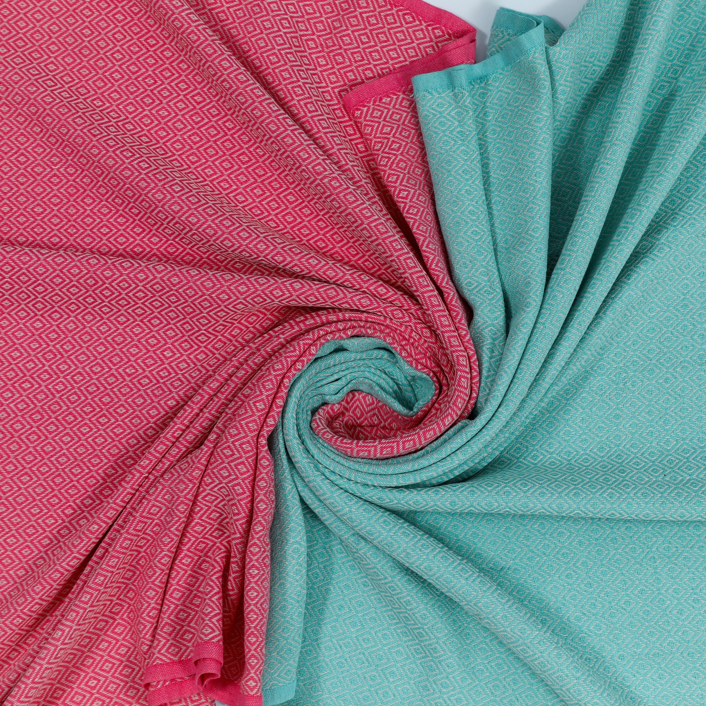 Exclusive Diavron 2-Pack Cotton Towels – Mint Green & Candy Pink | Quick-Dry, Lightweight & Stylish for Travel, Beach, Bath & More (39" x 71")