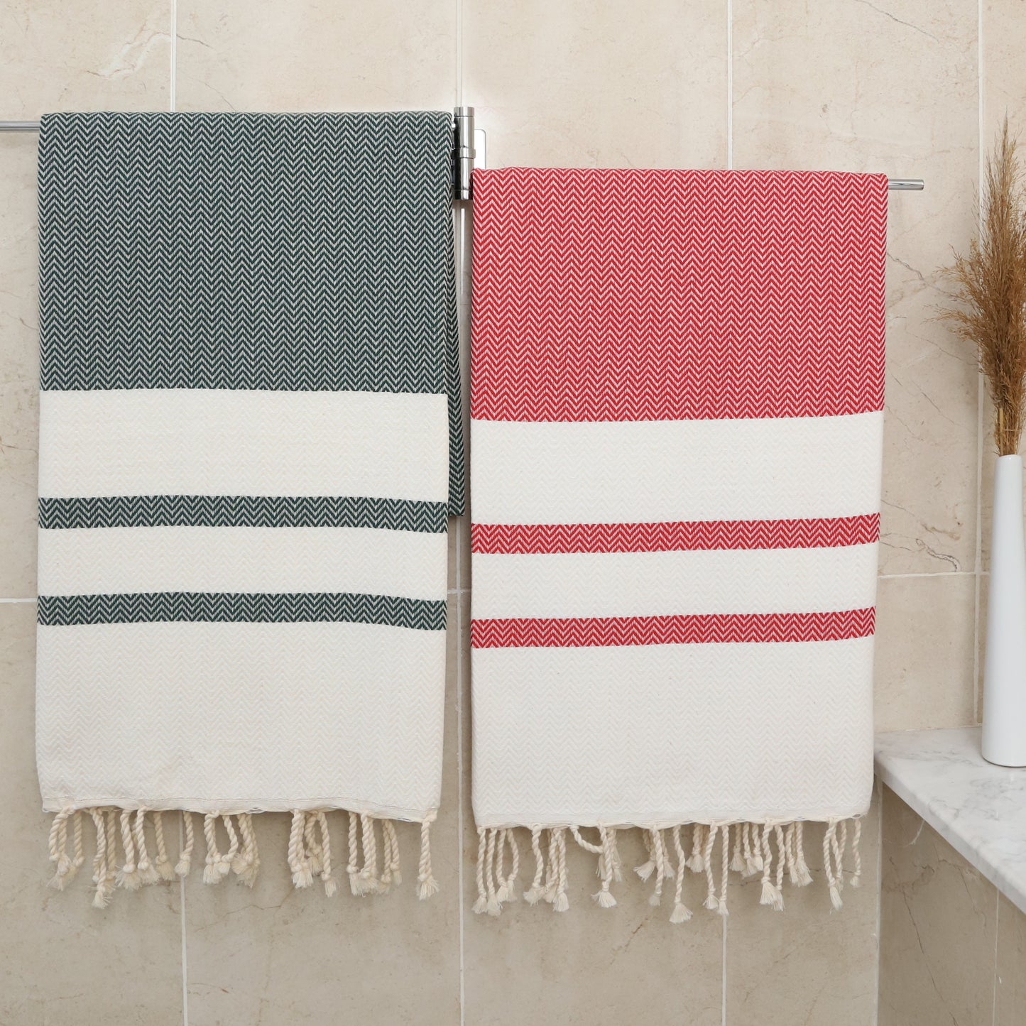 Bright Red & Pine Green Cotton Towels – Quick Dry, Lightweight & Compact – Ideal for Travel, Beach, Bath & More (Set of 2, 39" x 71")