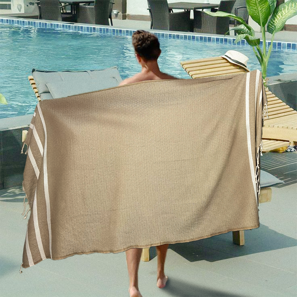 Set of 2 Cotton Towels – Soft & Quick-Dry Chevron Weave in Baby Pink + Silver Gray – Ideal for Beach, Bath, or Travel