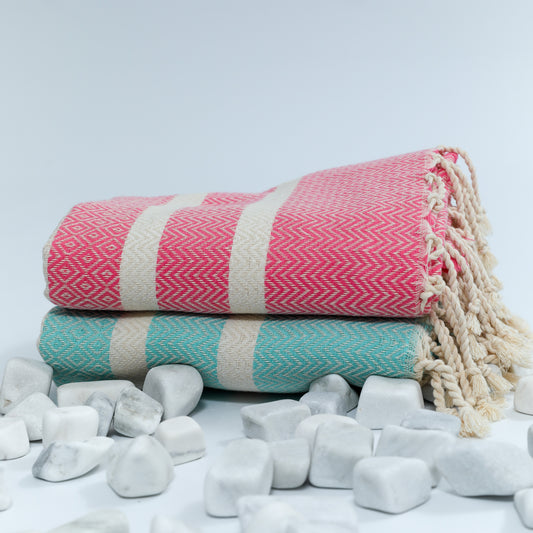 Exclusive Diavron 2-Pack Cotton Towels – Mint Green & Candy Pink | Quick-Dry, Lightweight & Stylish for Travel, Beach, Bath & More (39" x 71")