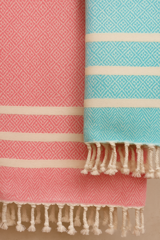 Exclusive Diavron 2-Pack Cotton Towels – Mint Green & Candy Pink | Quick-Dry, Lightweight & Stylish for Travel, Beach, Bath & More (39" x 71")